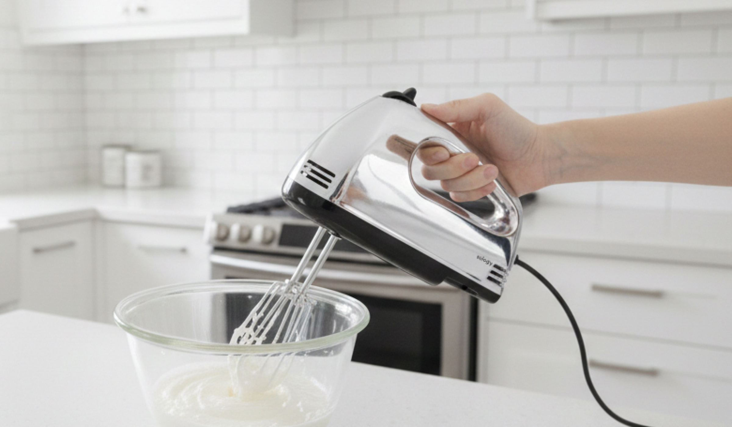 軽量＆パワフル ハンドミキサー